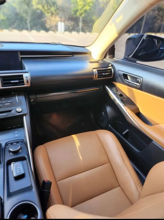 2016 Lexus IS 3rd Gen - Image 9 of 13