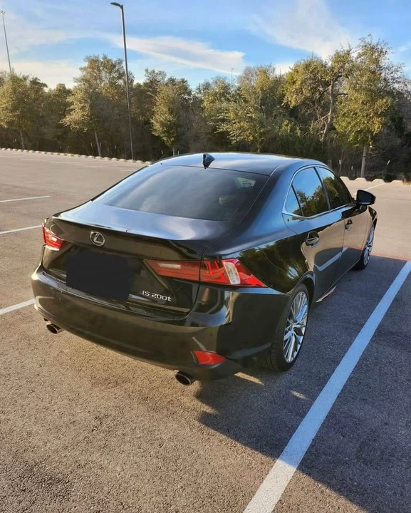 2016 Lexus IS 3rd Gen - Image 5 of 13