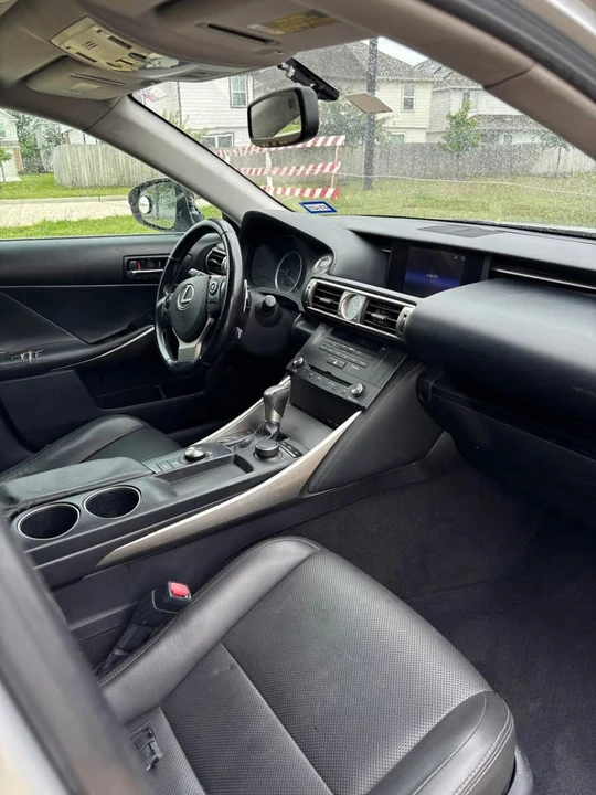 2016 Lexus IS 3rd Gen - Image 5 of 10