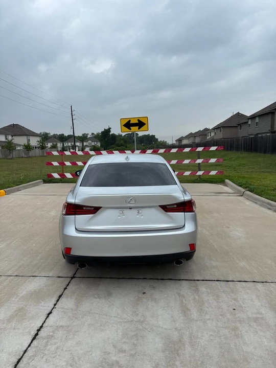 2016 Lexus IS 3rd Gen - Image 4 of 10