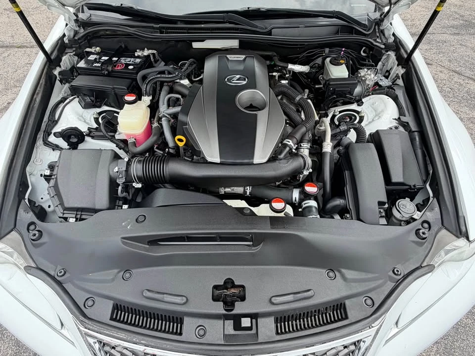 2016 Lexus IS 3rd Gen - Image 19 of 20