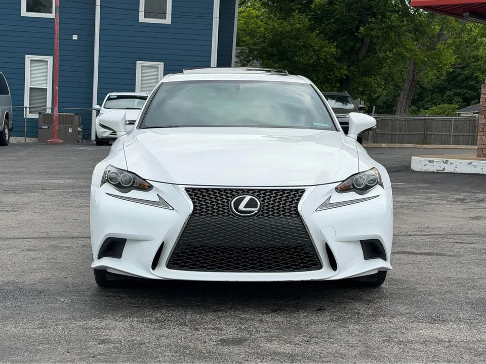 2016 Lexus IS 3rd Gen - Image 8 of 20