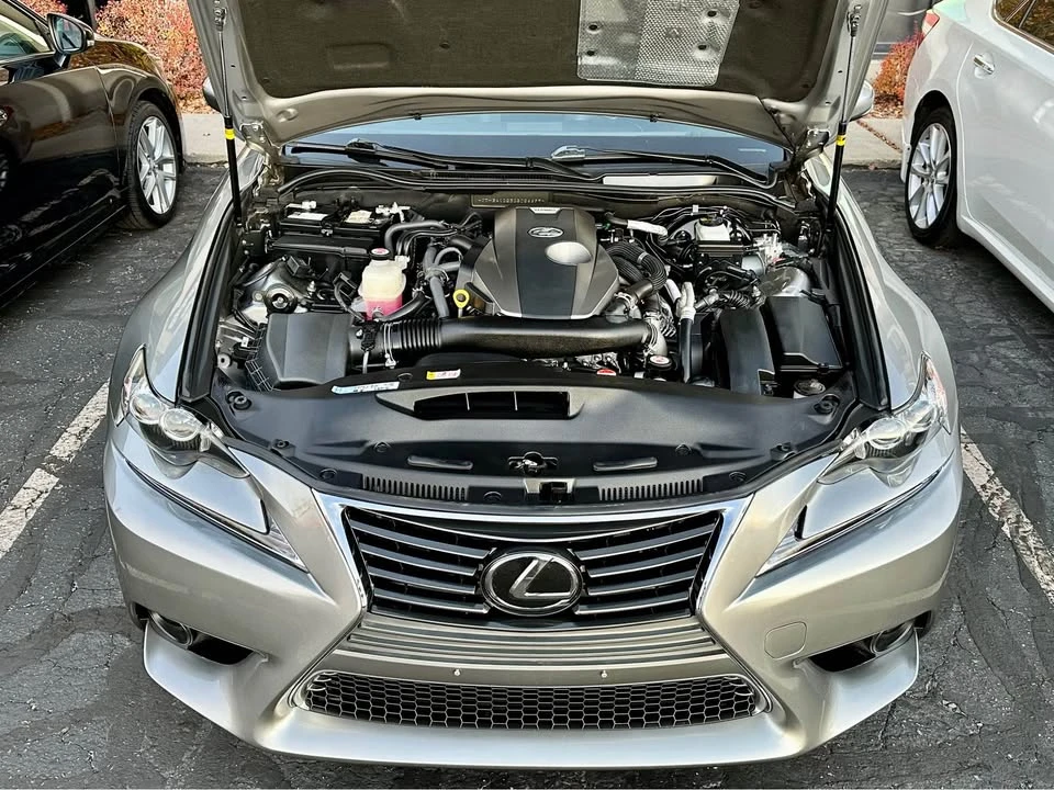 2016 Lexus IS 3rd Gen - Image 18 of 20