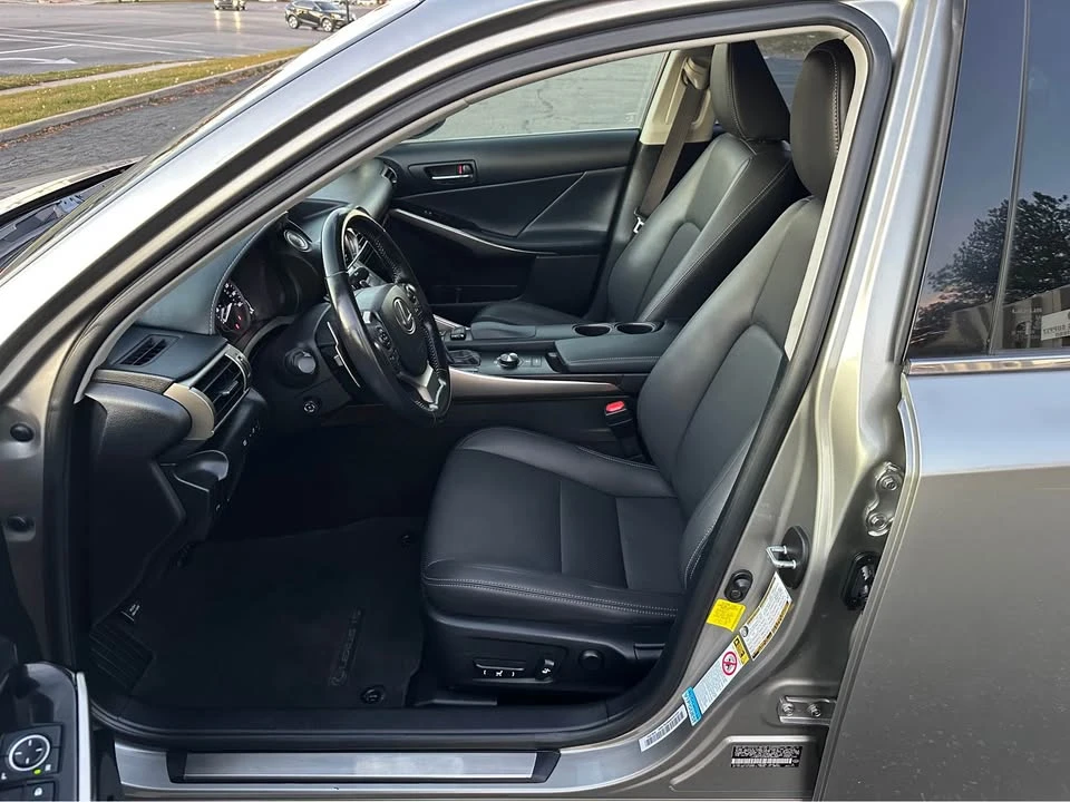 2016 Lexus IS 3rd Gen - Image 16 of 20