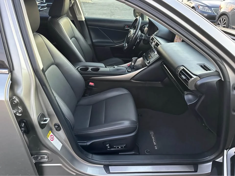 2016 Lexus IS 3rd Gen - Image 15 of 20