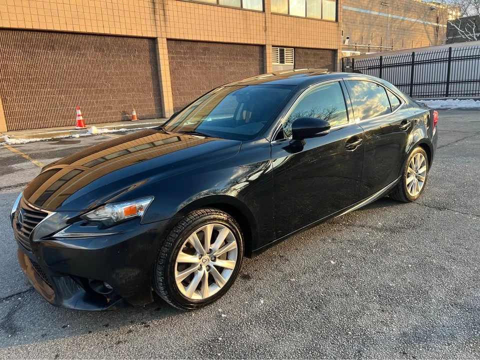 2016 Lexus IS 3rd Gen - Image 5 of 9