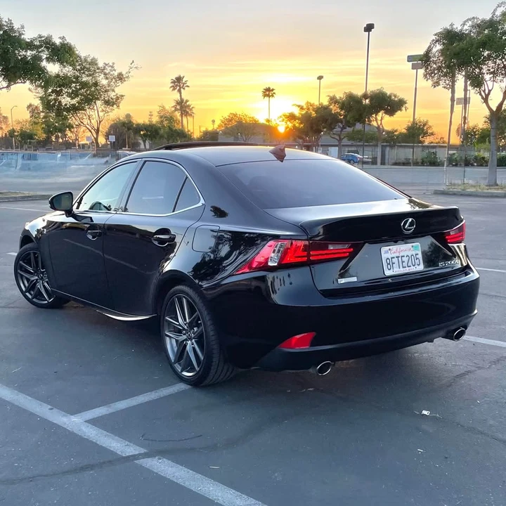 2016 Lexus IS 3rd Gen - Image 4 of 18