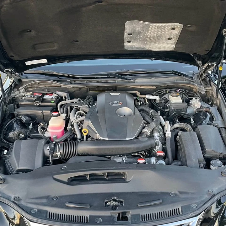 2016 Lexus IS 3rd Gen - Image 15 of 18