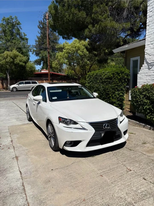 2016 Lexus IS 3rd Gen - Image 2 of 8