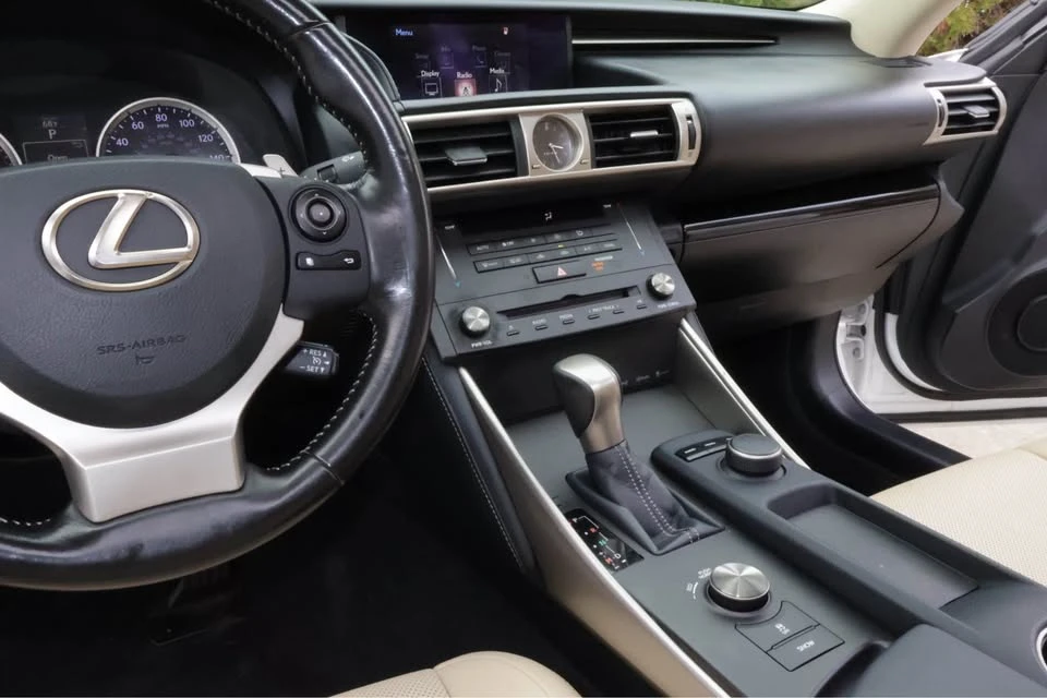 2016 Lexus IS 3rd Gen - Image 15 of 20