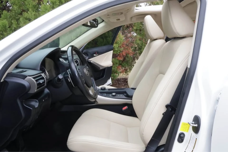 2016 Lexus IS 3rd Gen - Image 13 of 17