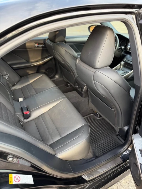 2016 Lexus IS 3rd Gen - Image 5 of 10