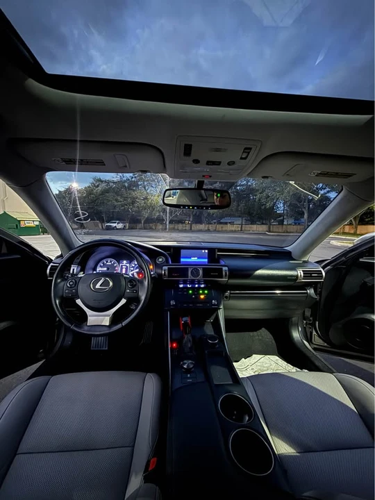 2016 Lexus IS 3rd Gen - Image 11 of 14