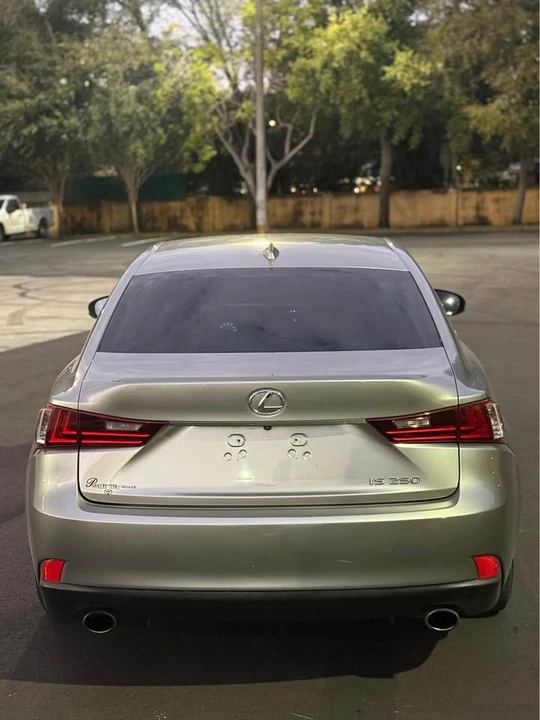 2016 Lexus IS 3rd Gen - Image 5 of 10