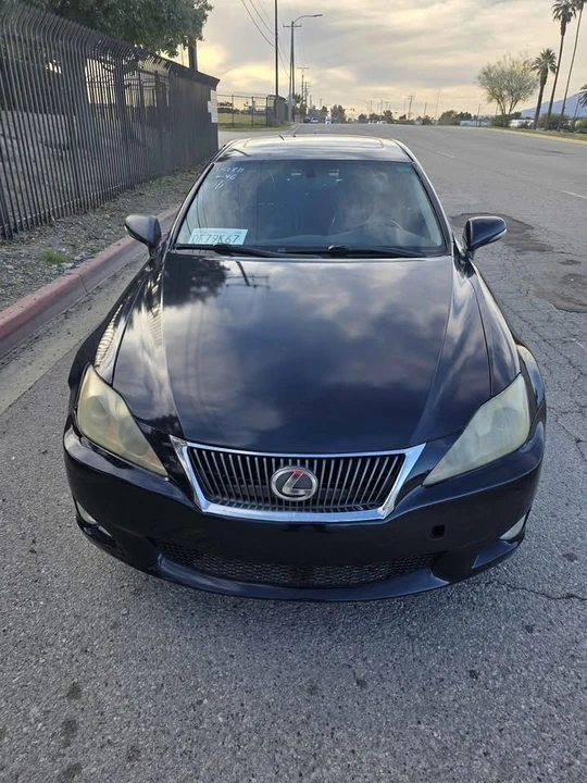 2016 Lexus IS 3rd Gen - Image 8 of 17