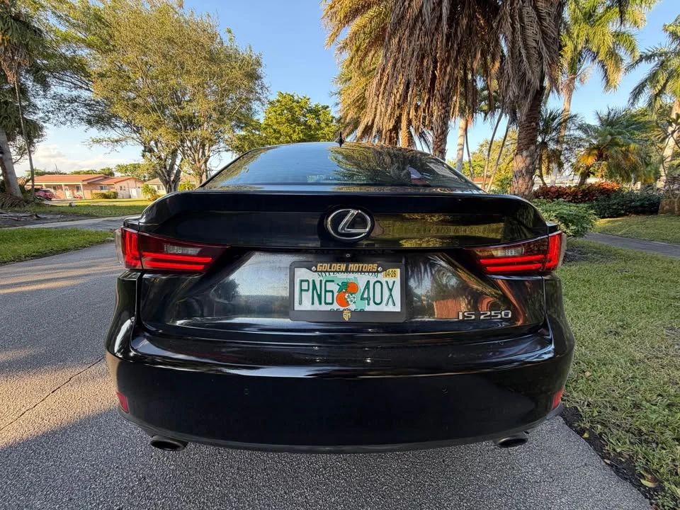 2016 Lexus IS 3rd Gen - Image 4 of 10
