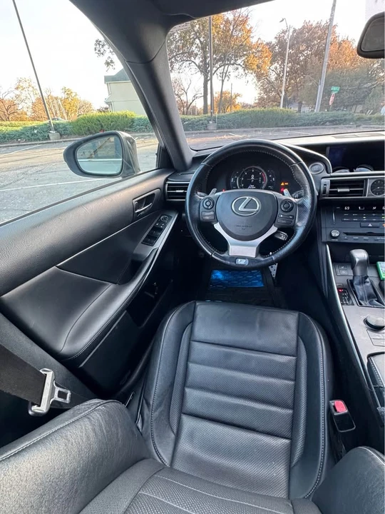 2016 Lexus IS 3rd Gen - Image 10 of 12