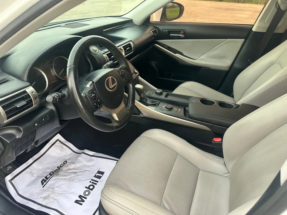 2016 Lexus IS 3rd Gen - Image 8 of 8