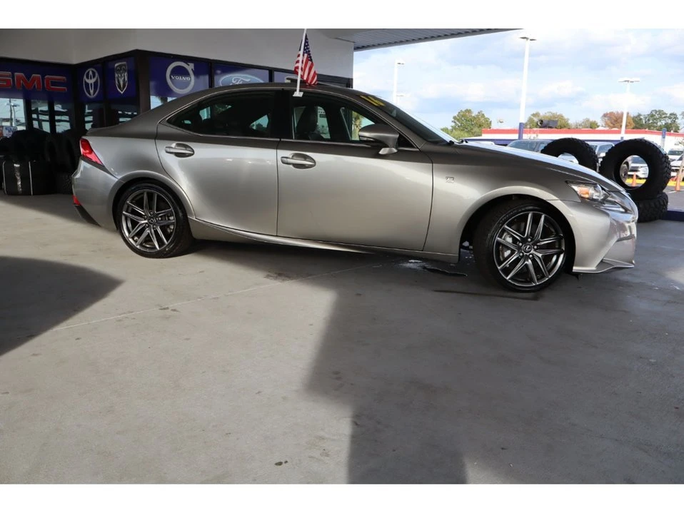 2016 Lexus IS 3rd Gen - Image 6 of 20