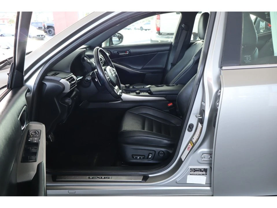 2016 Lexus IS 3rd Gen - Image 15 of 20