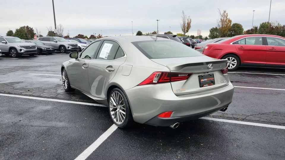 2016 Lexus IS 3rd Gen - Image 5 of 16