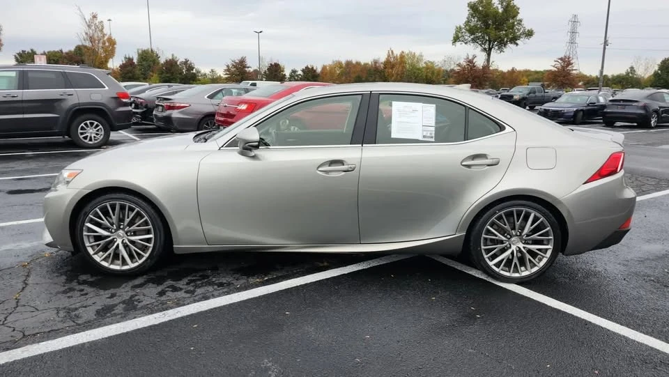 2016 Lexus IS 3rd Gen - Image 4 of 16