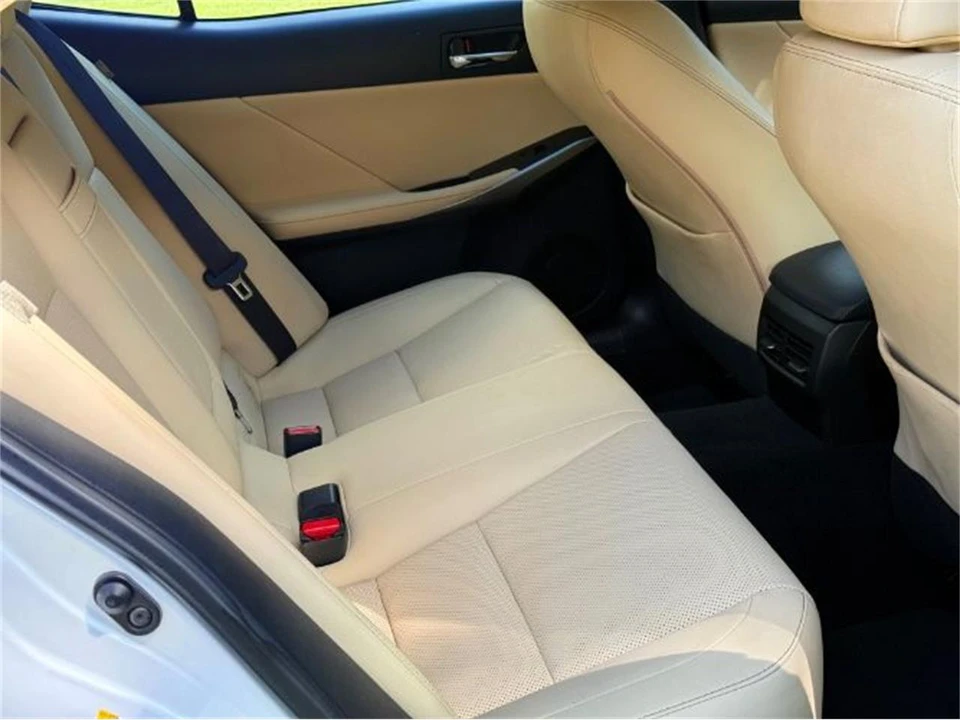 2016 Lexus IS 3rd Gen - Image 14 of 22