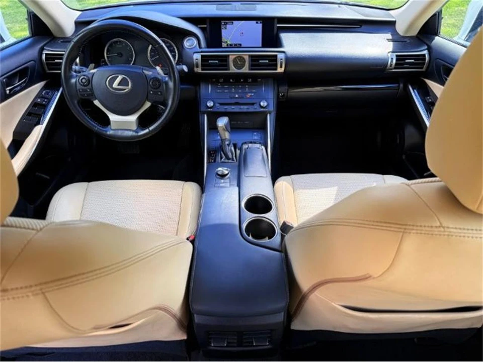2016 Lexus IS 3rd Gen - Image 12 of 22