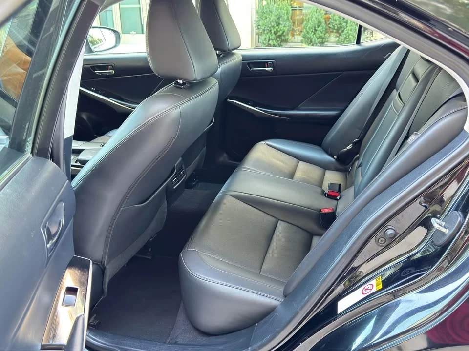 2016 Lexus IS 3rd Gen - Image 13 of 15