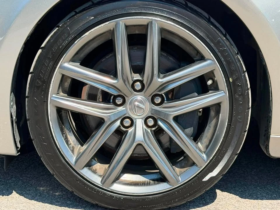 2016 Lexus IS 3rd Gen - Image 19 of 20