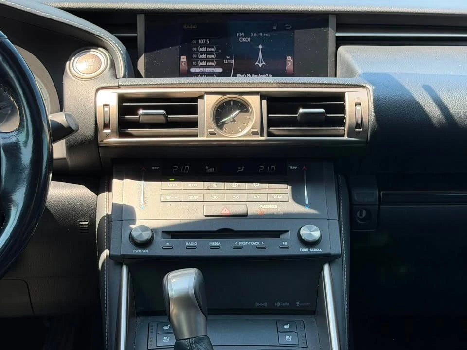 2016 Lexus IS 3rd Gen - Image 15 of 20