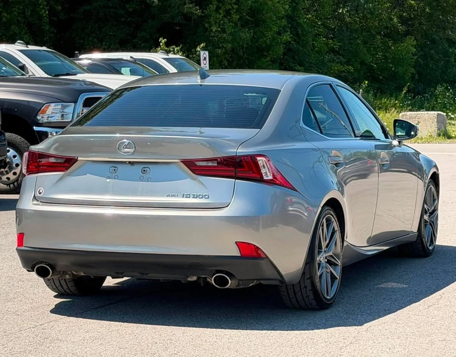 2016 Lexus IS 3rd Gen - Image 5 of 20