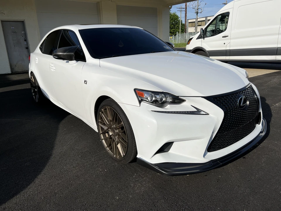2016 Lexus IS 3rd Gen - Image 19 of 31