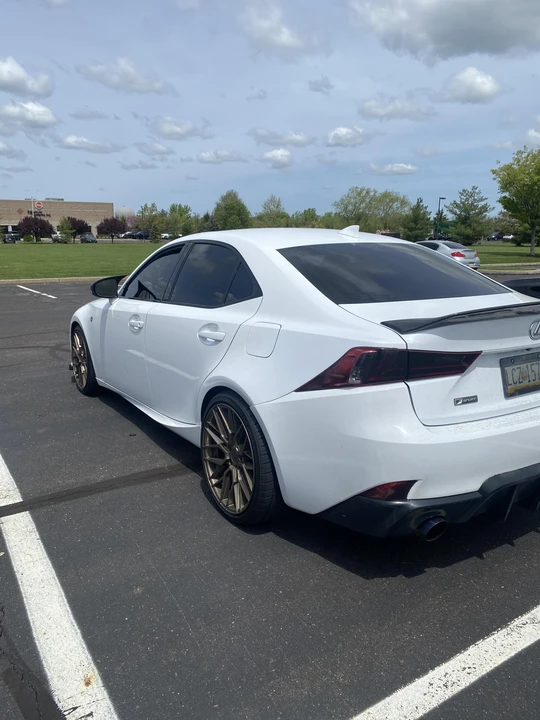 2016 Lexus IS 3rd Gen - Image 30 of 31