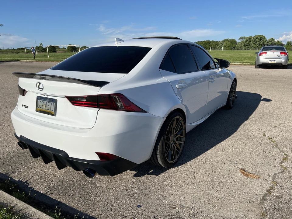 2016 Lexus IS 3rd Gen - Image 15 of 31