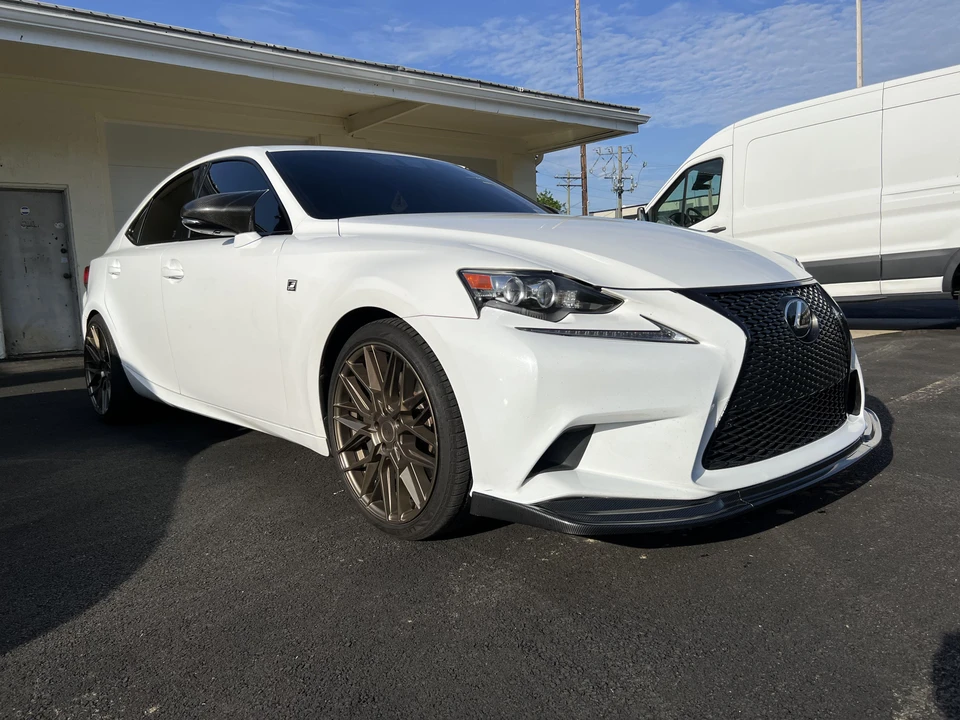 2016 Lexus IS 3rd Gen - Image 18 of 31