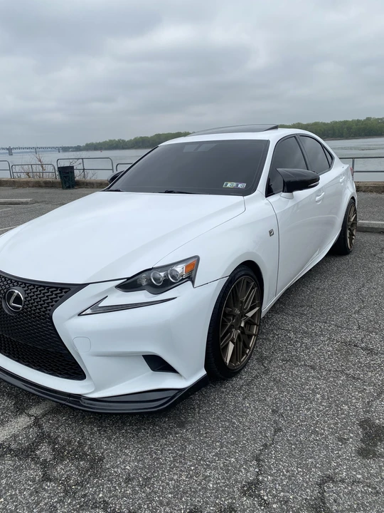 2016 Lexus IS 3rd Gen - Image 21 of 31