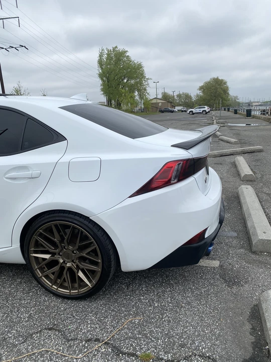 2016 Lexus IS 3rd Gen - Image 29 of 31