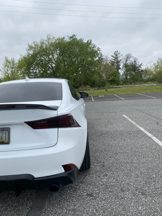 2016 Lexus IS 3rd Gen - Image 31 of 31