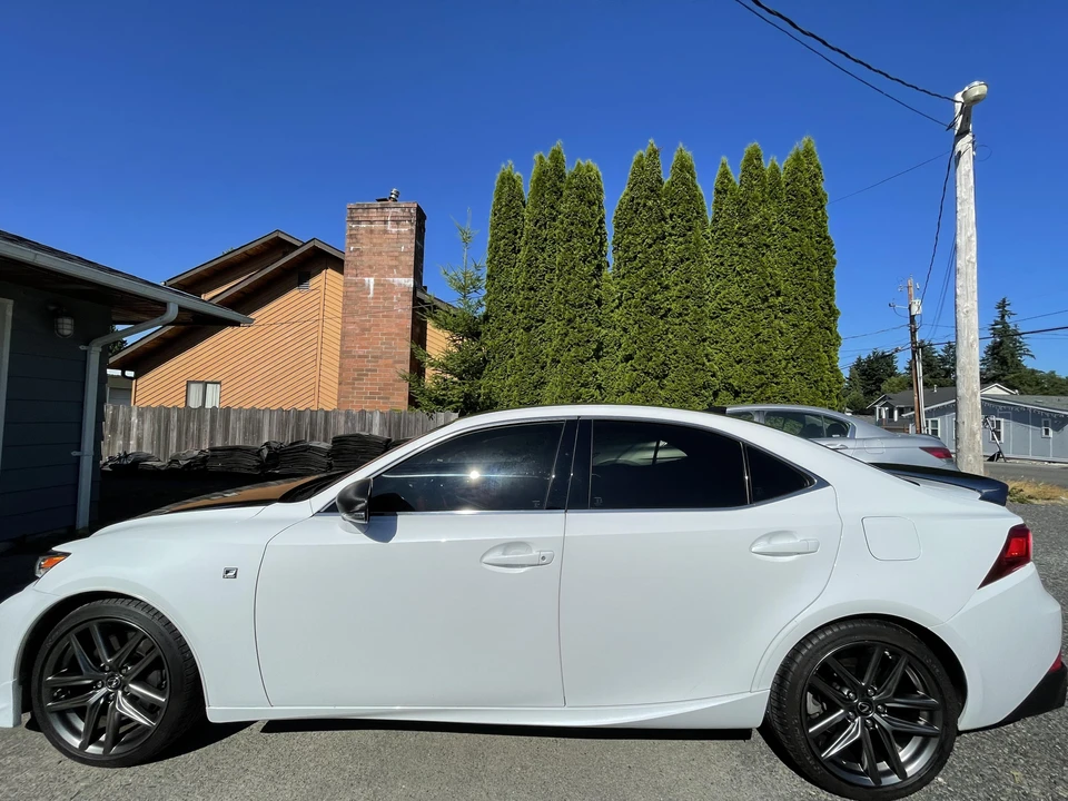 2016 Lexus IS 3rd Gen - Image 10 of 31