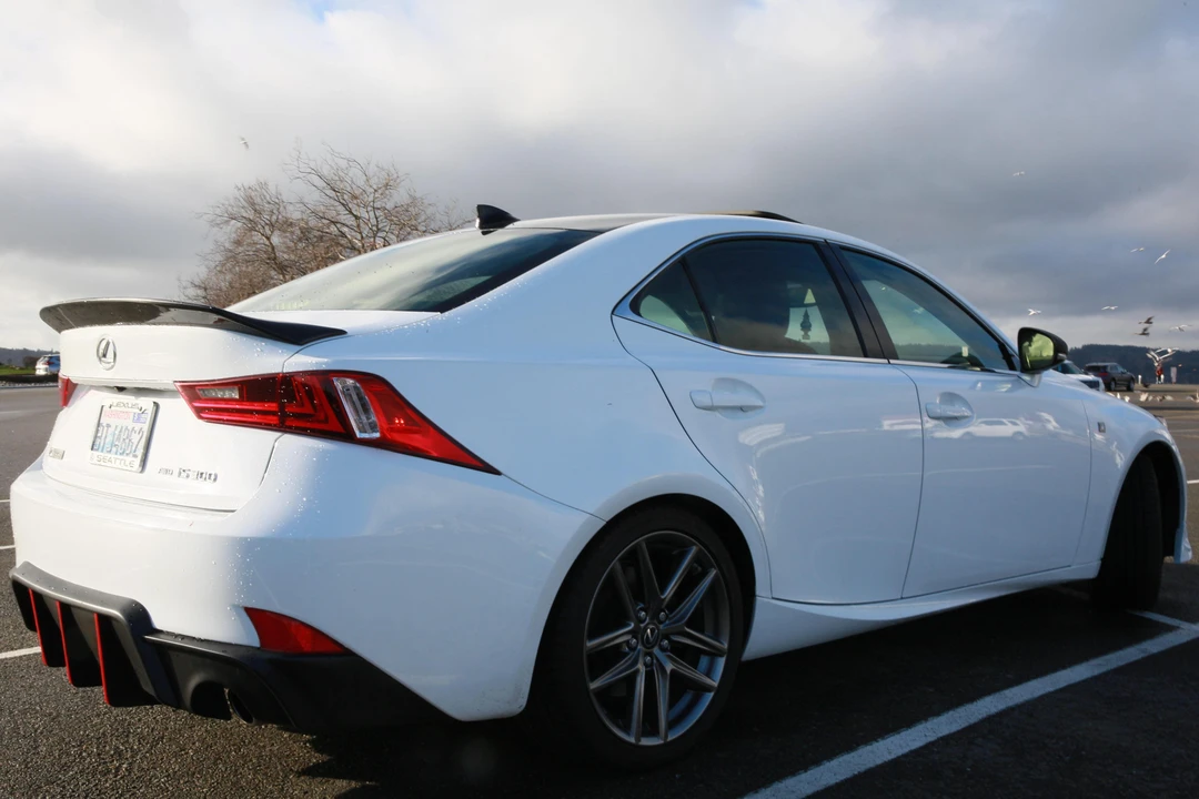 2016 Lexus IS 3rd Gen - Image 5 of 31