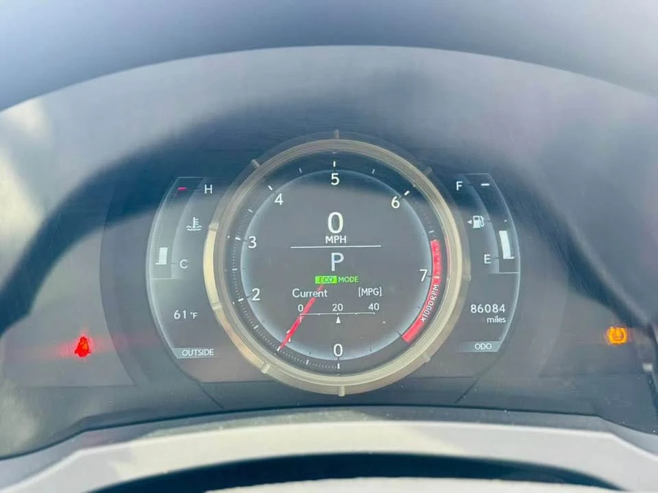 2016 Lexus IS 3rd Gen - Image 6 of 9