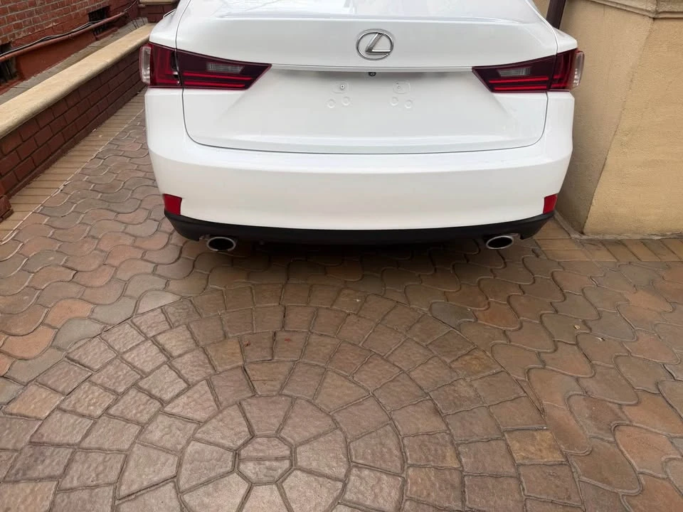 2016 Lexus IS 3rd Gen - Image 3 of 17