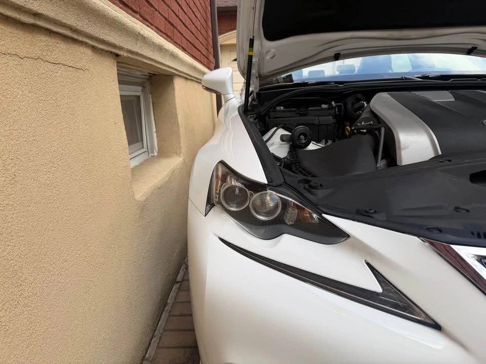 2016 Lexus IS 3rd Gen - Image 15 of 17