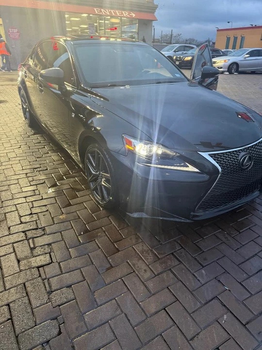 2016 Lexus IS 3rd Gen - Image 4 of 7