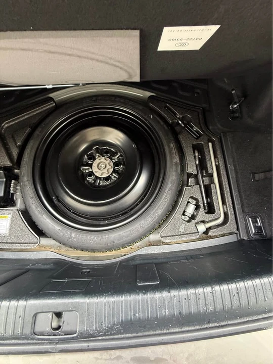 2016 Lexus IS 3rd Gen - Image 10 of 18