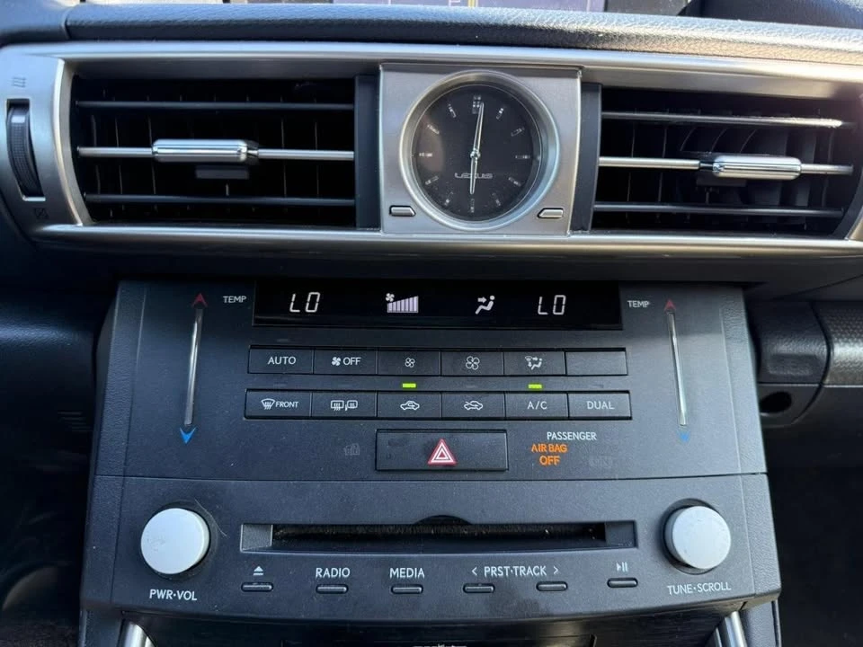 2016 Lexus IS 3rd Gen - Image 8 of 13