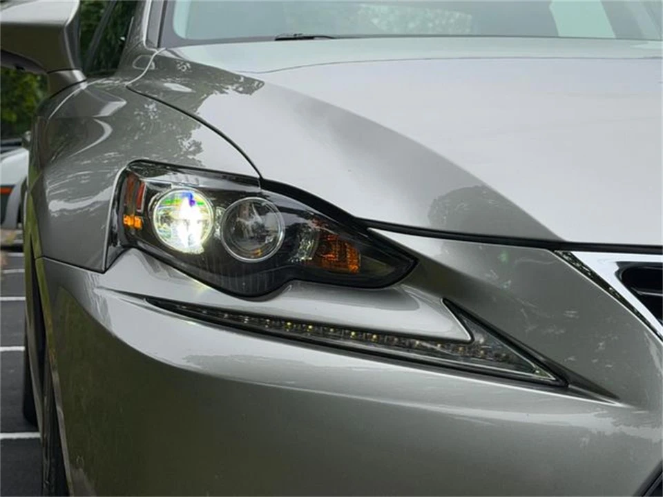 2016 Lexus IS 3rd Gen - Image 9 of 31