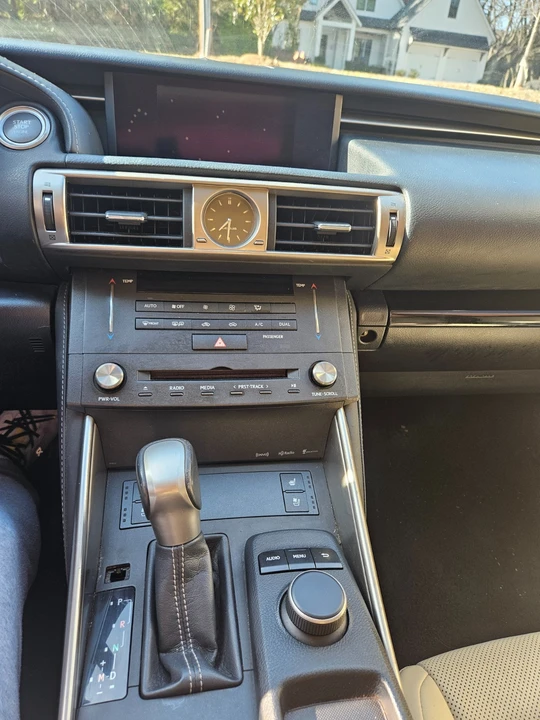2016 Lexus IS 3rd Gen - Image 9 of 15