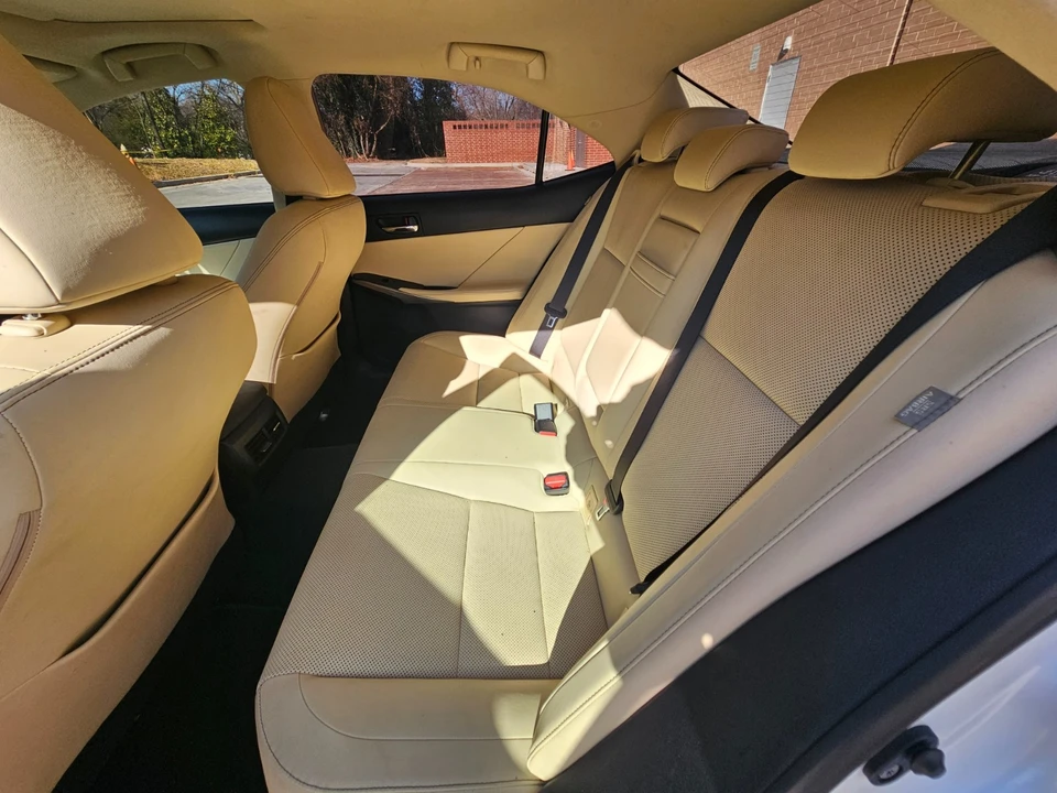 2016 Lexus IS 3rd Gen - Image 12 of 15